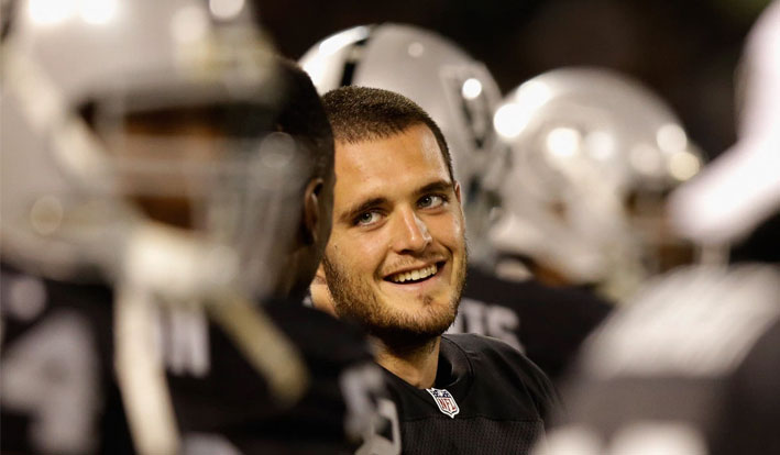 Derek Carr is one of the top favorites to win the 2017 NFL MVP award. 
