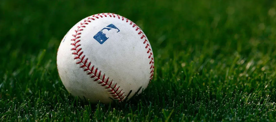 MLB Betting: Expert Predictions for Weekend's Games