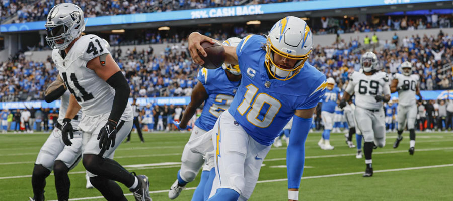 Chargers vs Raiders TNF Week 15 Betting Odds and Score Prediction